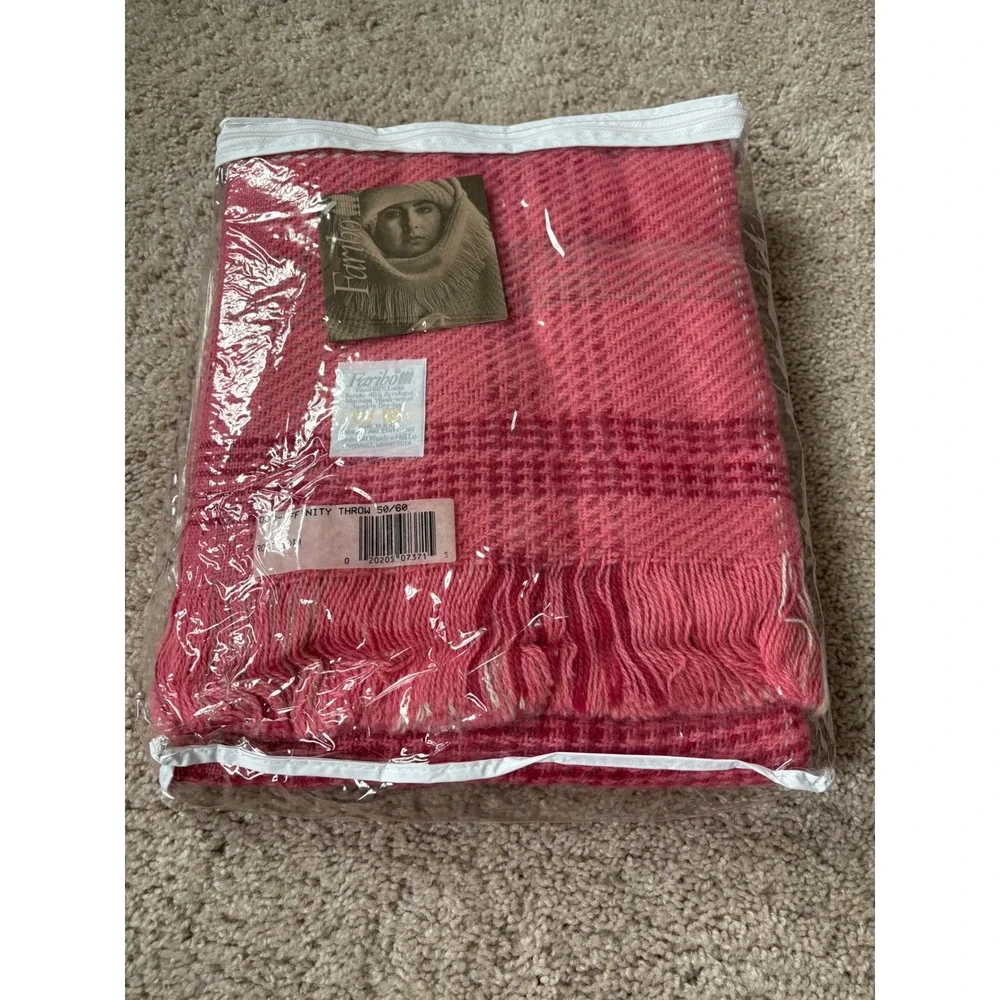 Vintage Faribault Affinity Throw Blanket Rose Plaid Wool Blend 50x60 USA NEW